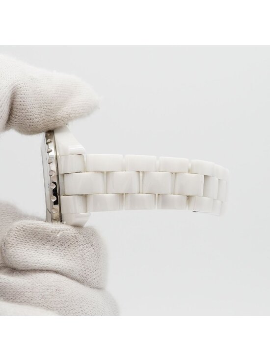 Chanel Diamond White Dial Watch main image 8